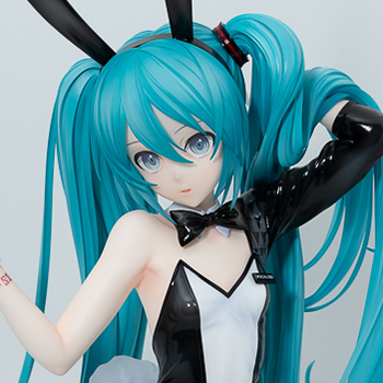 【ワンフェス2023夏フォトレポート】WONDERFUL HOBBY LIFE FOR YOU!!ブースから、初音ミクや「チェンソーマン」パワーなどのフィギュアを紹介！