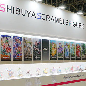 7月30日に実施された「ワンダーフェスティバル2023[夏]」にて、SHIBUYA SCRAMBLE FIGUREがフィギュアの展示に加え各種新作を情報解禁！