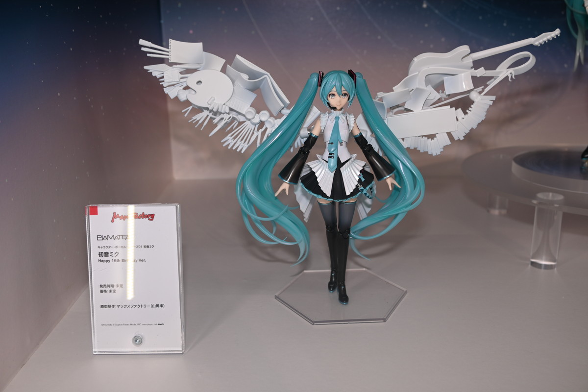 【初音ミク Happy 16th Birthday スケールフィギュア展示会フォトレポート】「初音ミク Happy 16th Birthday Ver.」や、過去に発表された初音ミクのフィギュアを紹介！