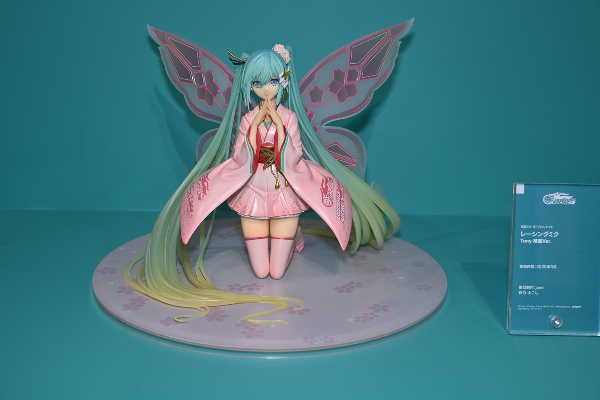 【初音ミク Happy 16th Birthday スケールフィギュア展示会フォトレポート】「初音ミク Happy 16th Birthday Ver.」や、過去に発表された初音ミクのフィギュアを紹介！