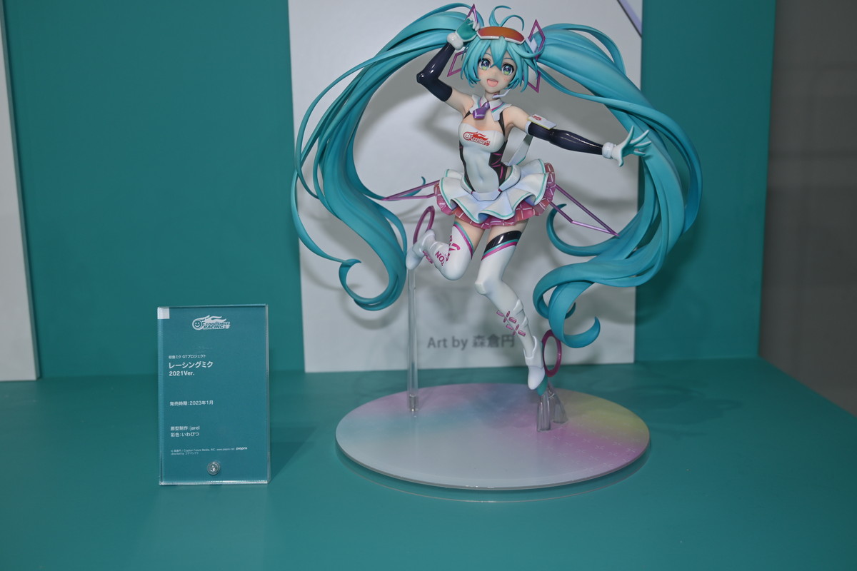 【初音ミク Happy 16th Birthday スケールフィギュア展示会フォトレポート】「初音ミク Happy 16th Birthday Ver.」や、過去に発表された初音ミクのフィギュアを紹介！