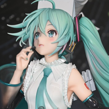 【初音ミク Happy 16th Birthday スケールフィギュア展示会フォトレポート】「初音ミク Happy 16th Birthday Ver.」や、過去に発表された初音ミクのフィギュアを紹介！