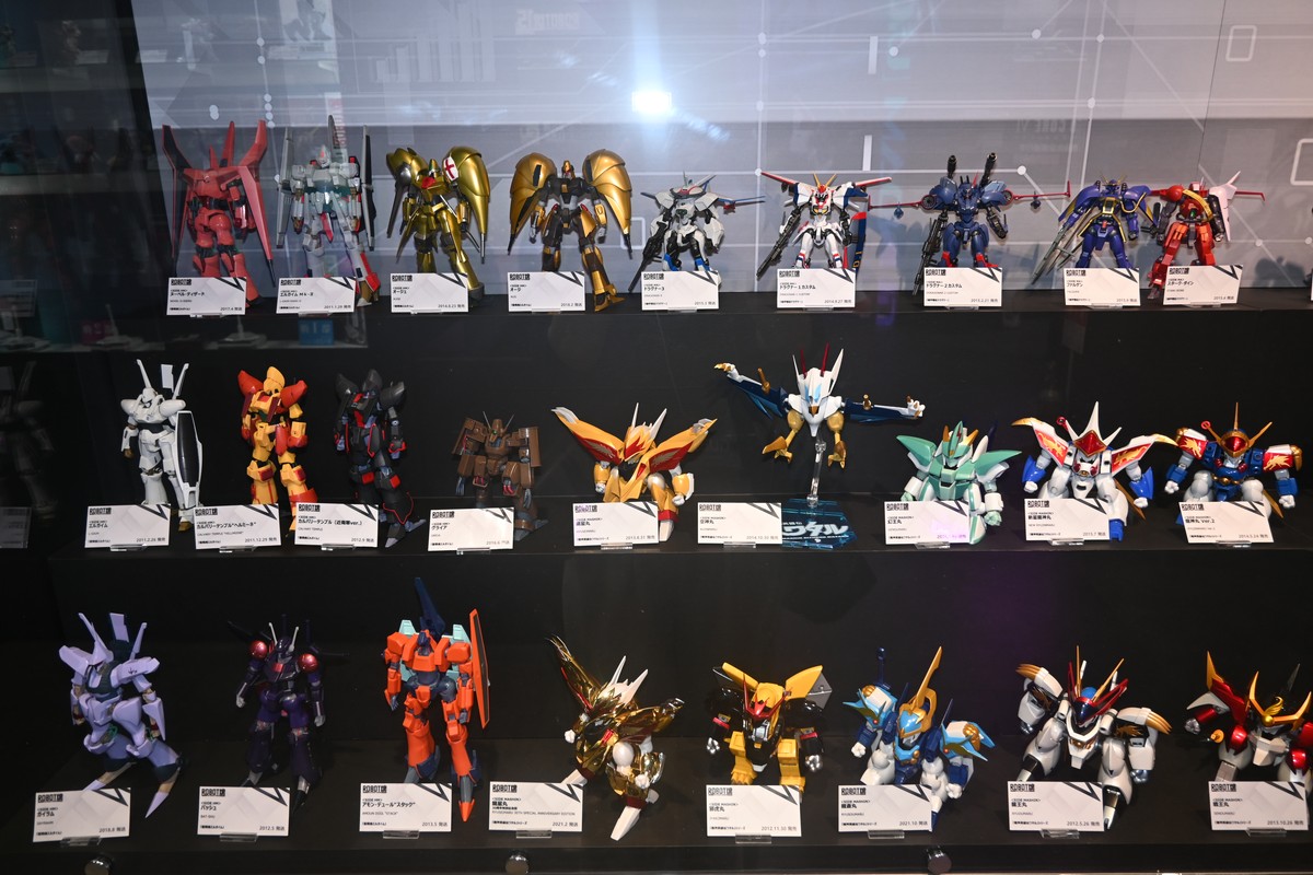 【ROBOT魂15th Anniversary EVENTフォトレポート】「機動戦士ガンダム」シリーズや、過去に発表されたROBOT魂ブランドのフィギュアを紹介！