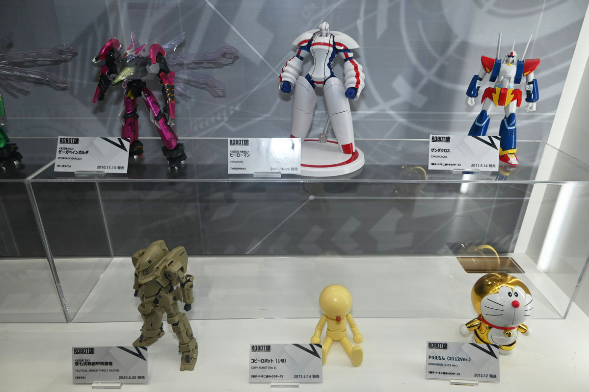 【ROBOT魂15th Anniversary EVENTフォトレポート】「機動戦士ガンダム」シリーズや、過去に発表されたROBOT魂ブランドのフィギュアを紹介！