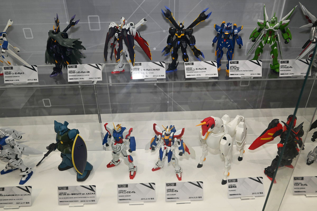 【ROBOT魂15th Anniversary EVENTフォトレポート】「機動戦士ガンダム」シリーズや、過去に発表されたROBOT魂ブランドのフィギュアを紹介！