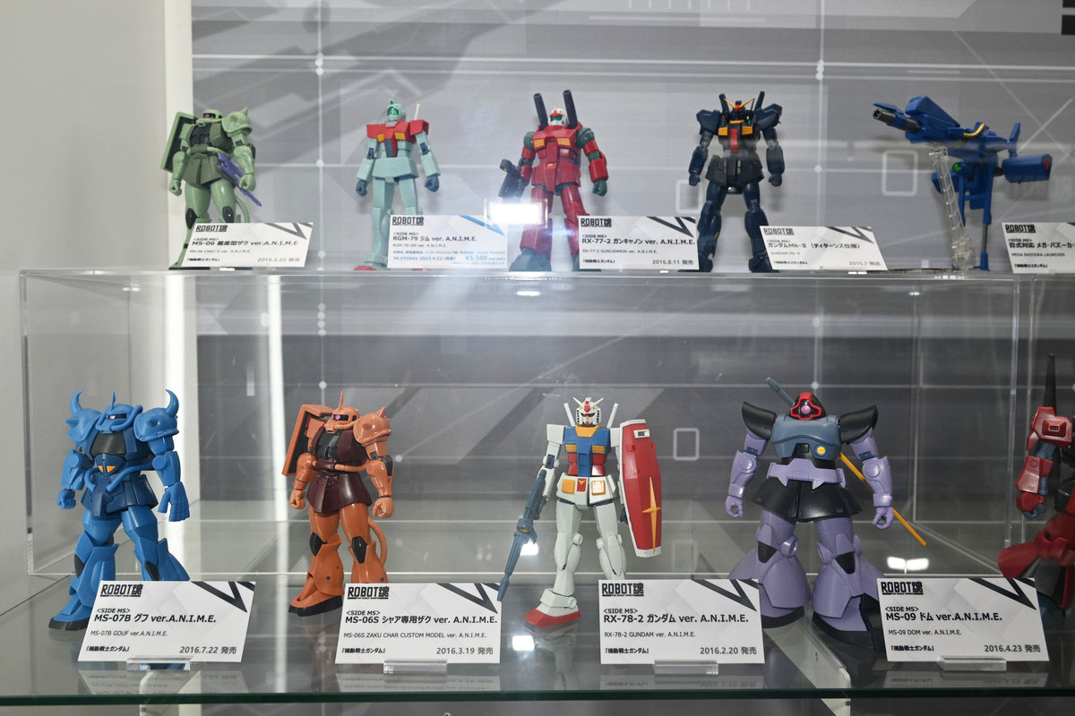 【ROBOT魂15th Anniversary EVENTフォトレポート】「機動戦士ガンダム」シリーズや、過去に発表されたROBOT魂ブランドのフィギュアを紹介！