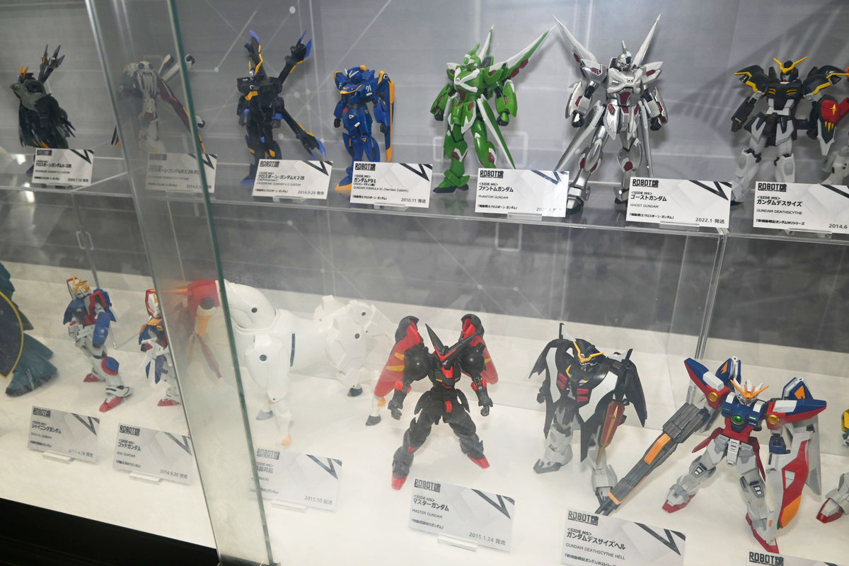 【ROBOT魂15th Anniversary EVENTフォトレポート】「機動戦士ガンダム」シリーズや、過去に発表されたROBOT魂ブランドのフィギュアを紹介！