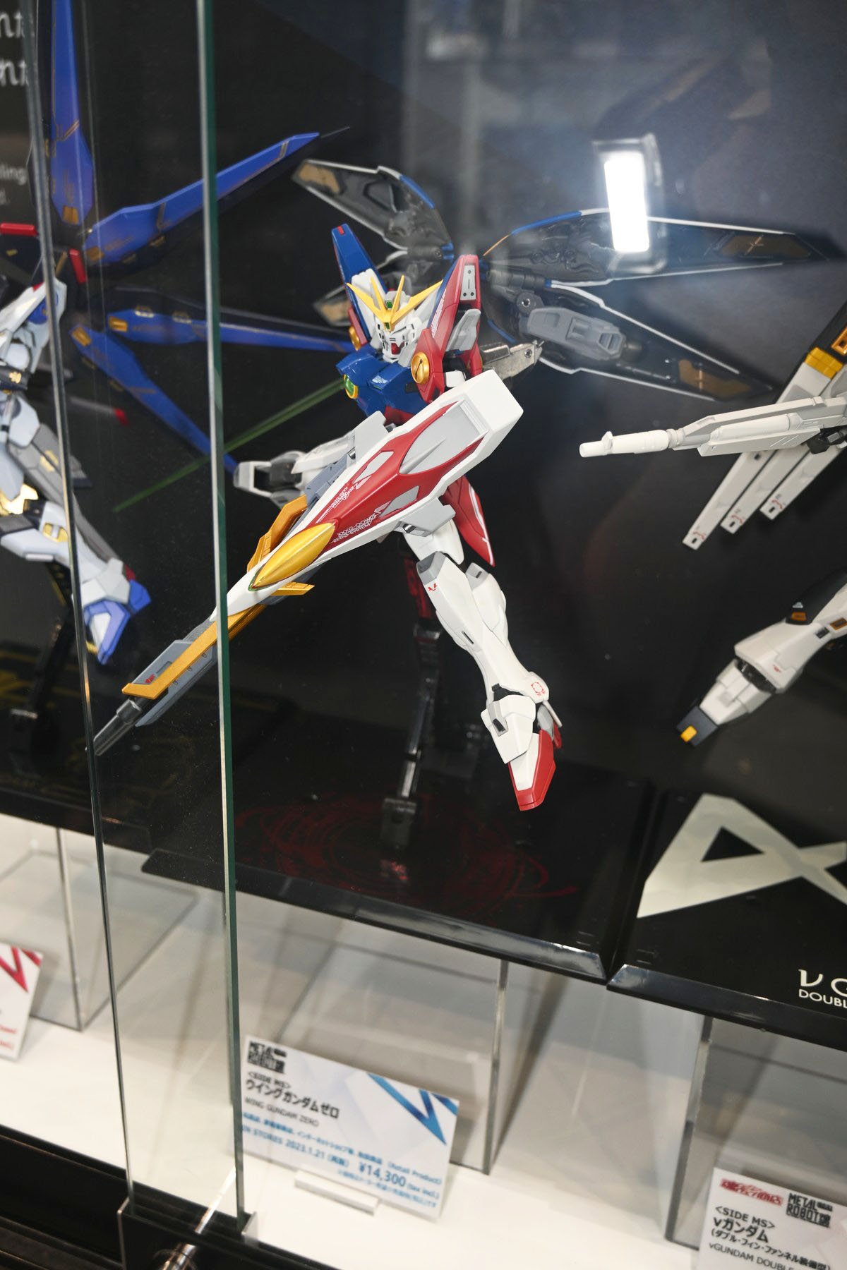 【ROBOT魂15th Anniversary EVENTフォトレポート】「機動戦士ガンダム」シリーズや、過去に発表されたROBOT魂ブランドのフィギュアを紹介！