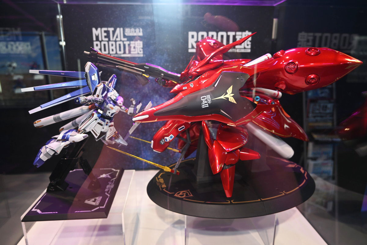 【ROBOT魂15th Anniversary EVENTフォトレポート】「機動戦士ガンダム」シリーズや、過去に発表されたROBOT魂ブランドのフィギュアを紹介！