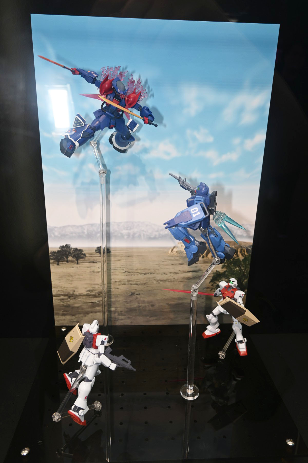 【ROBOT魂15th Anniversary EVENTフォトレポート】「機動戦士ガンダム」シリーズや、過去に発表されたROBOT魂ブランドのフィギュアを紹介！