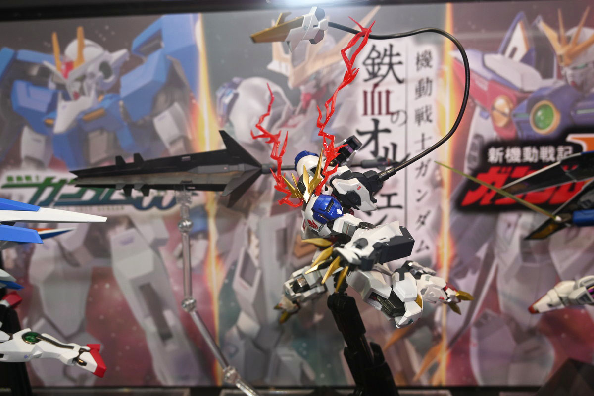 【ROBOT魂15th Anniversary EVENTフォトレポート】「機動戦士ガンダム」シリーズや、過去に発表されたROBOT魂ブランドのフィギュアを紹介！