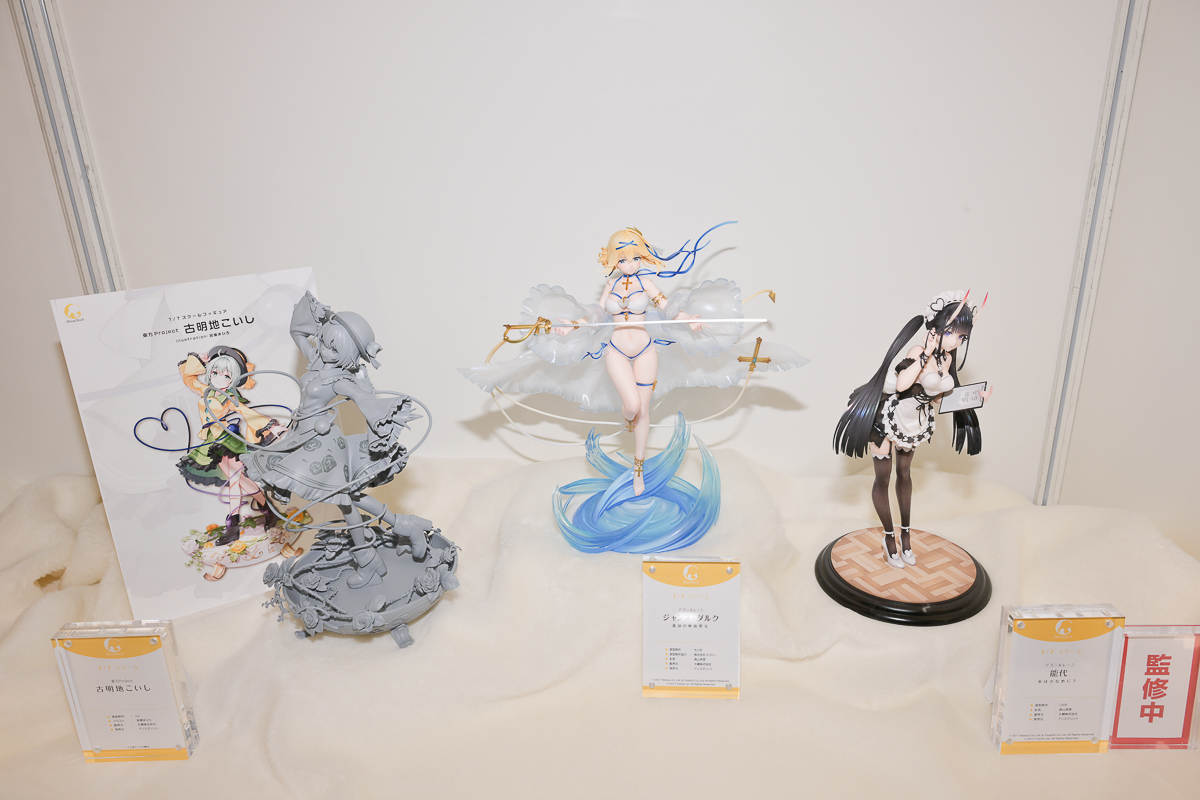 【ワンフェス2024冬フォトレポート】あみあみホビーキャンプブースから「アズールレーン」ホノルル、KADOKAWA 電撃ホビーウェブブースから「ハイスクールD×D HERO」リアス・グレモリーなどのフィギュアを紹介！