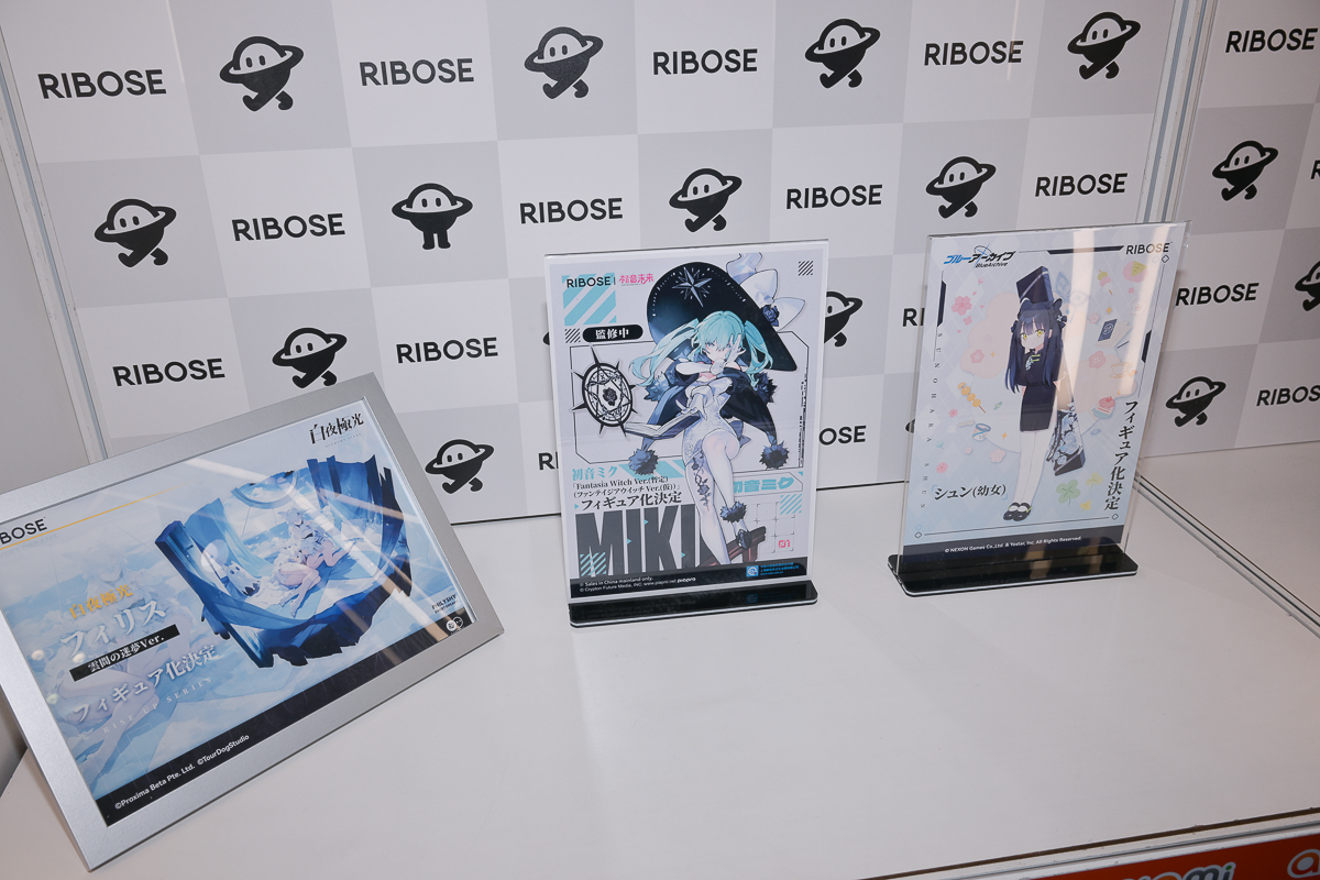 【ワンフェス2024冬フォトレポート】あみあみホビーキャンプブースから「アズールレーン」ホノルル、KADOKAWA 電撃ホビーウェブブースから「ハイスクールD×D HERO」リアス・グレモリーなどのフィギュアを紹介！