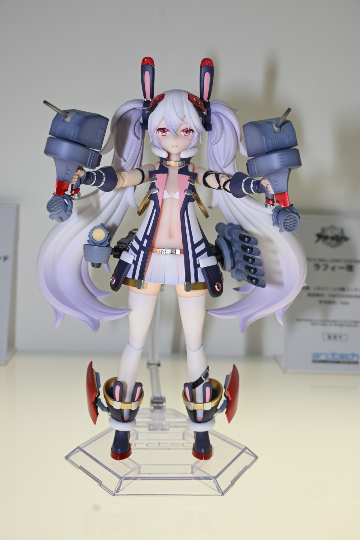 【ワンフェス2024夏フォトレポート】APEXTOYSブースから「ゼンレスゾーンゼロ」アンビー・デマラ、「アズールレーン」アンカレッジなどのフィギュアを紹介！