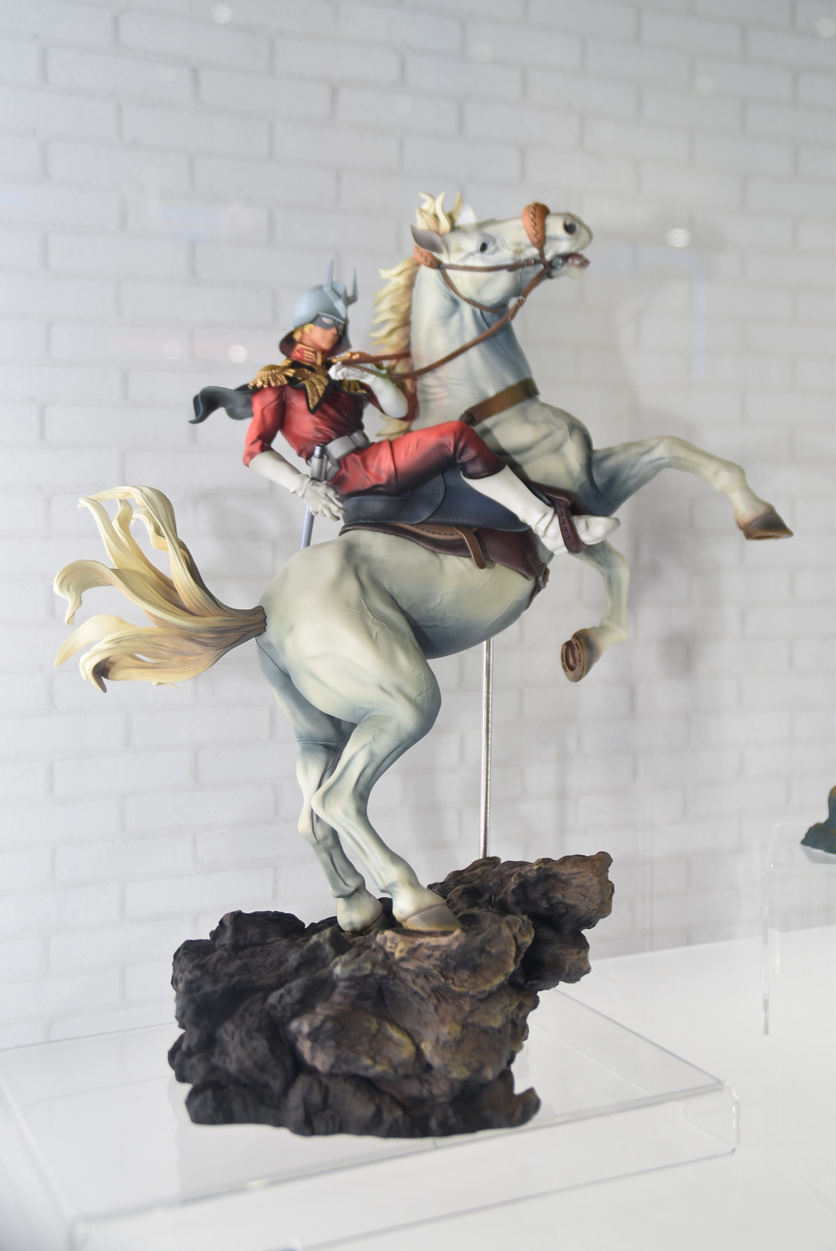 【メガホビEXPO2024 Past to the future】「勝利の女神：NIKKE」アリス、「小林さんちのメイドラゴン」トールなどのフィギュアを紹介！