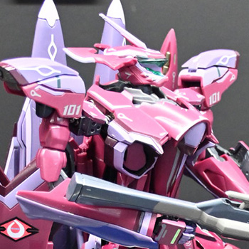 【TAMASHII NATION 2024フォトレポート】「劇場版マクロスF～イツワリノウタヒメ～」スーパールシファーバルキリー（ブレラ・スターン機）や「勇者エクスカイザー」キングエクスカイザーなどのフィギュアを紹介！