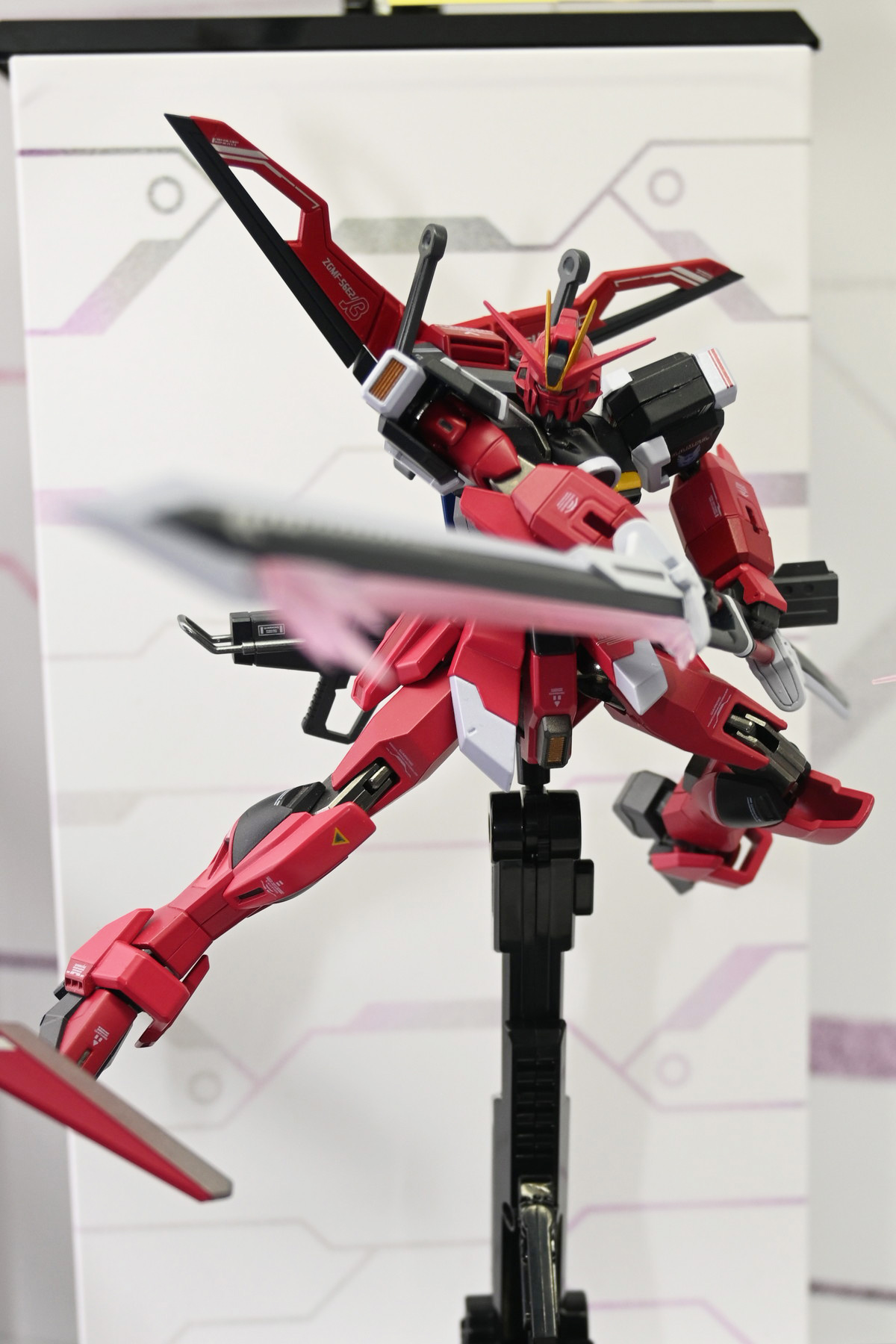 【TAMASHII NATION 2024フォトレポート】「機動戦士ガンダムSEED DESTINY」ソードインパルスガンダムや「機動戦士Zガンダム」Zガンダムなどのフィギュアを紹介！