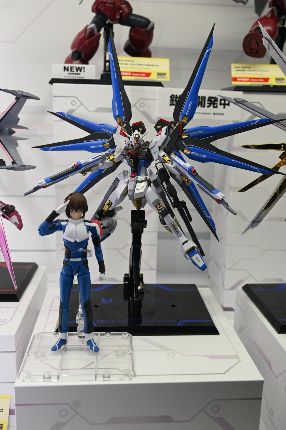 【TAMASHII NATION 2024フォトレポート】「機動戦士ガンダムSEED DESTINY」ソードインパルスガンダムや「機動戦士Zガンダム」Zガンダムなどのフィギュアを紹介！