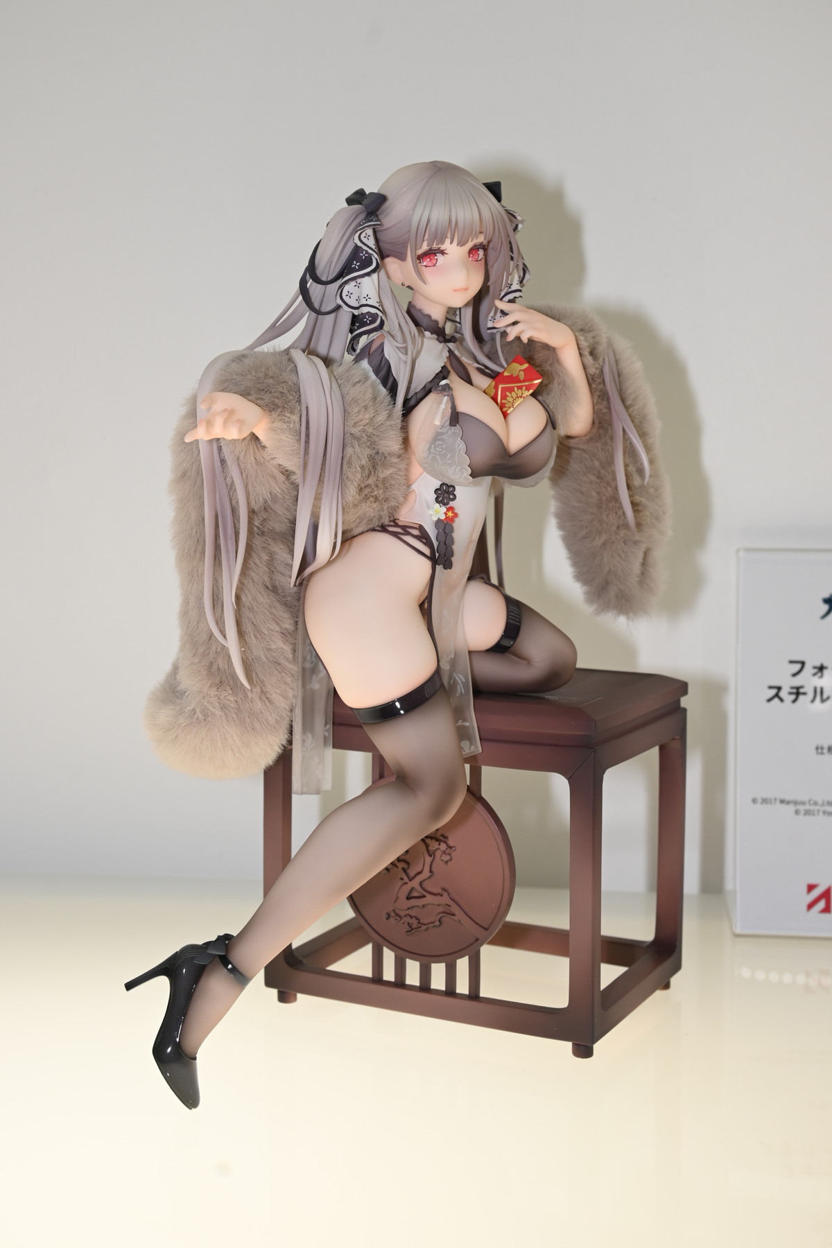 【ワンフェス2025冬フォトレポート】あみあみホビーキャンプブースから「勝利の女神：NIKKE」クラウン、APEXTOYSブースから「アズールレーン」ニュージャージーなどのフィギュアを紹介！