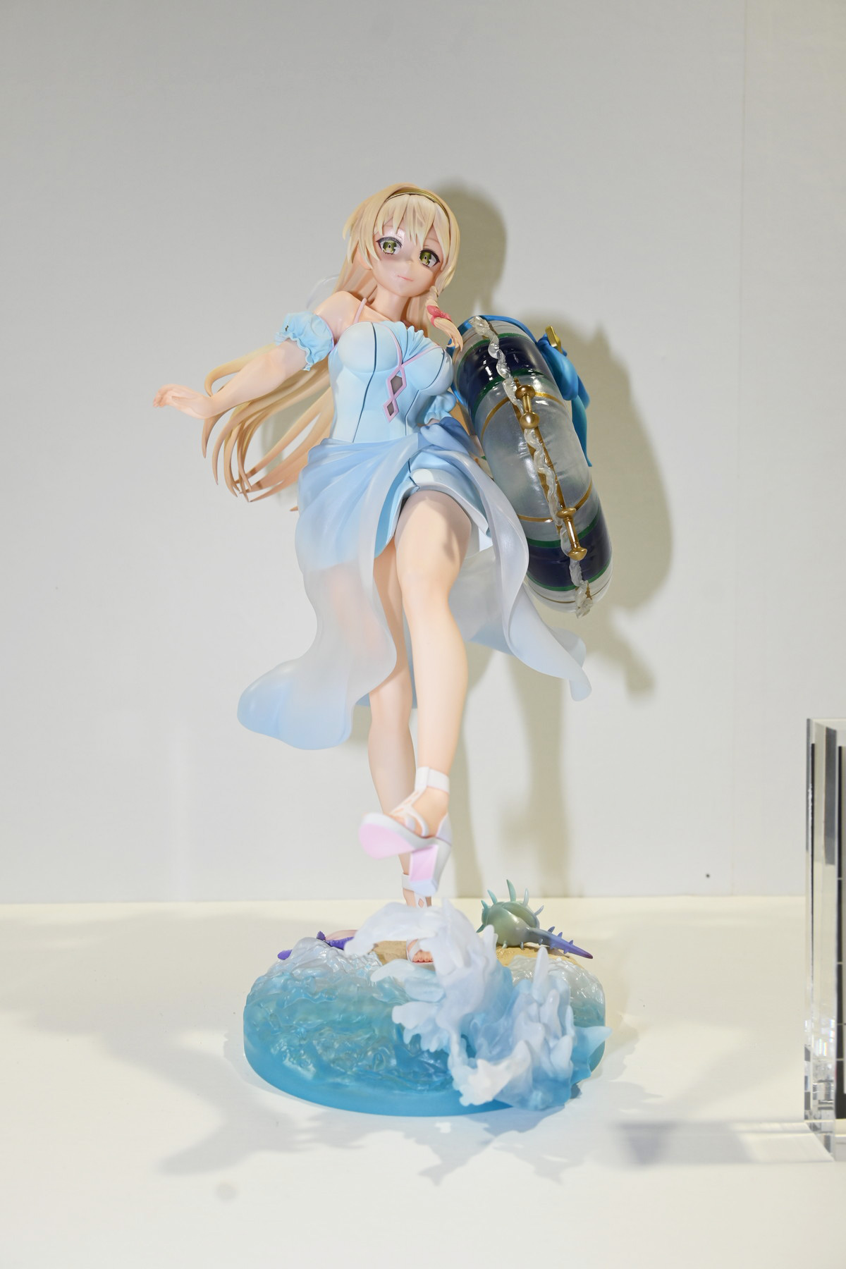 【ワンフェス2025冬フォトレポート】キューズQブースから「デッド・オア・アライブ」マリー・ローズ、東京フィギュアブースから「学園アイドルマスター」花海佑芽などのフィギュアを紹介！