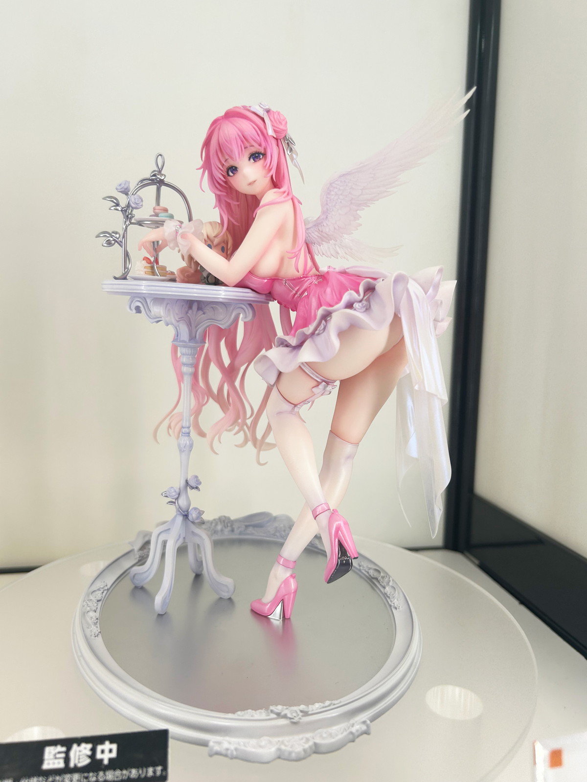 【スマイルフェス2025フォトレポート】「ホロライブプロダクション」AZKiや「勝利の女神:NIKKE」ドロシーなどのフィギュアを紹介!