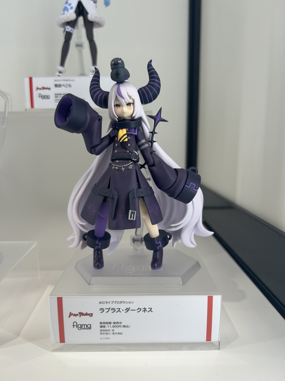 【スマイルフェス2025フォトレポート】「ホロライブプロダクション」AZKiや「勝利の女神:NIKKE」ドロシーなどのフィギュアを紹介!