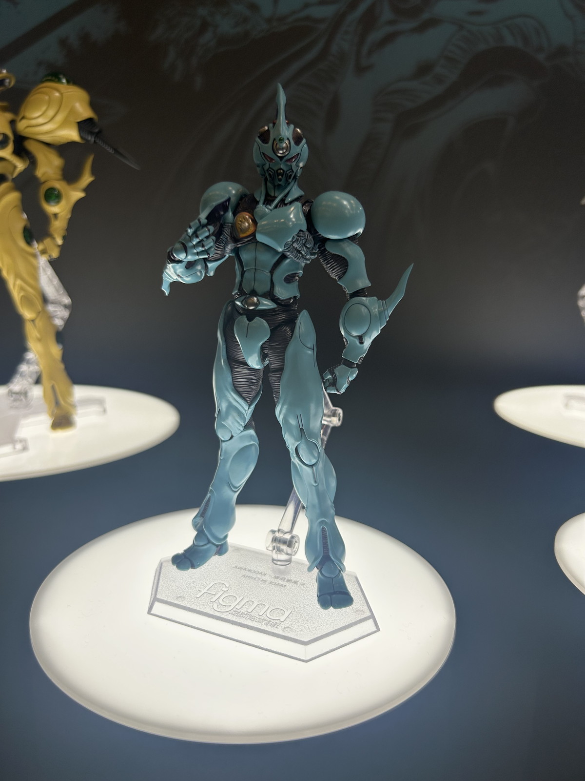 【スマイルフェス2025フォトレポート】「ホロライブプロダクション」AZKiや「勝利の女神:NIKKE」ドロシーなどのフィギュアを紹介!