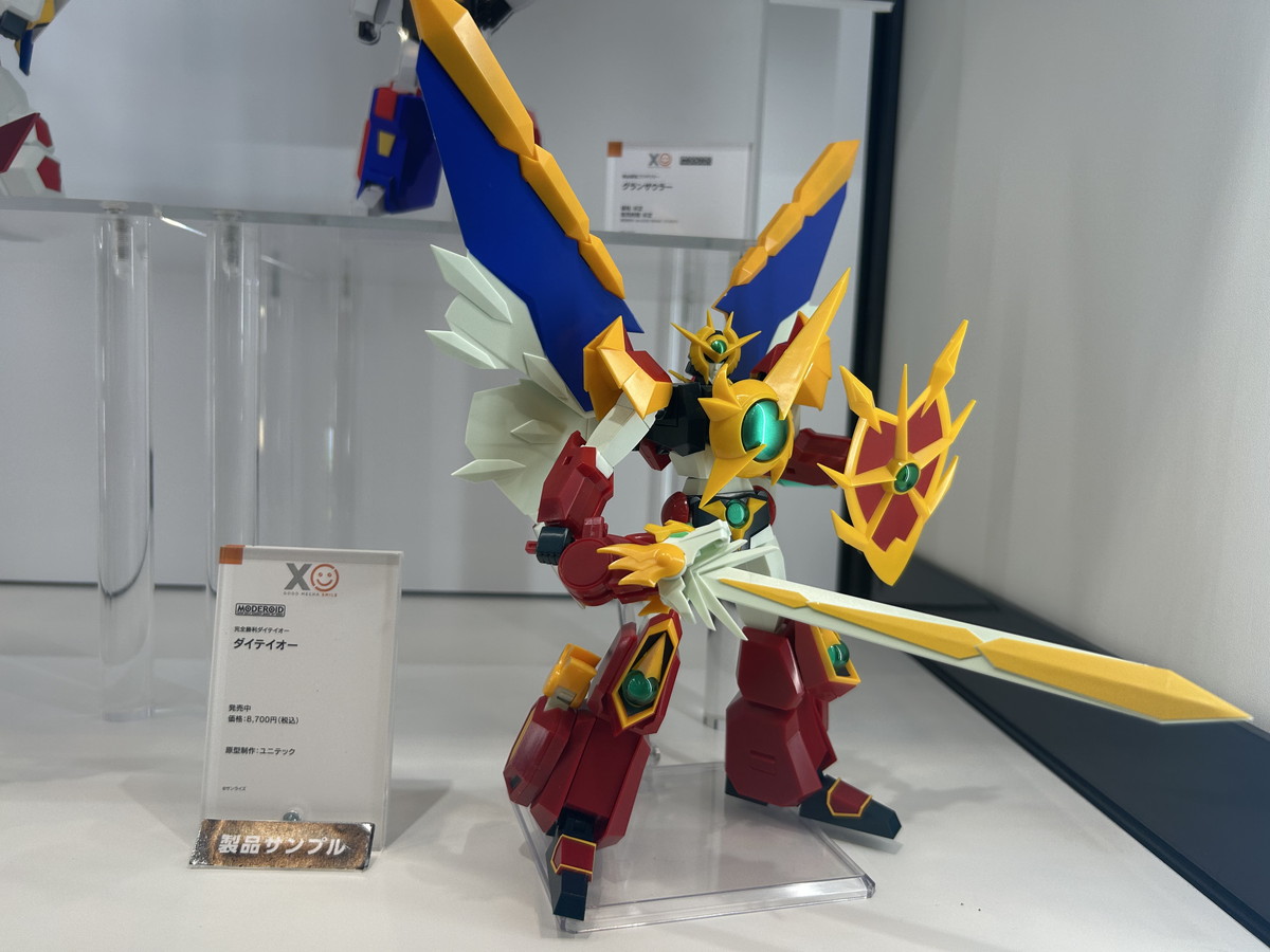【スマイルフェス2025フォトレポート】「ブルーアーカイブ」ハナコや「魔動王グランゾート」アクアビートなどのフィギュアを紹介!