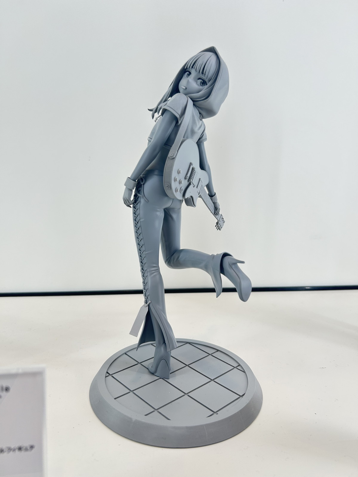 【スマイルフェス2025フォトレポート】「勝利の女神:NIKKE」アリスや「ユミアのアトリエ ~追憶の錬金術士と幻創の地~」ユミア・リースフェルトなどのフィギュアを紹介!