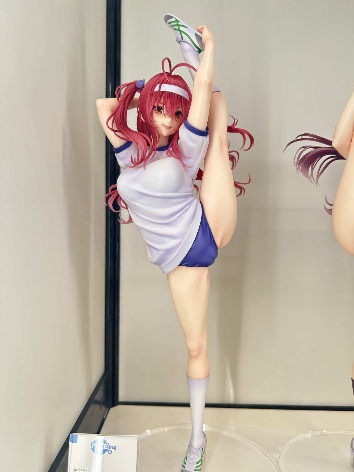【スマイルフェス2025フォトレポート】「勝利の女神:NIKKE」アリスや「ユミアのアトリエ ~追憶の錬金術士と幻創の地~」ユミア・リースフェルトなどのフィギュアを紹介!