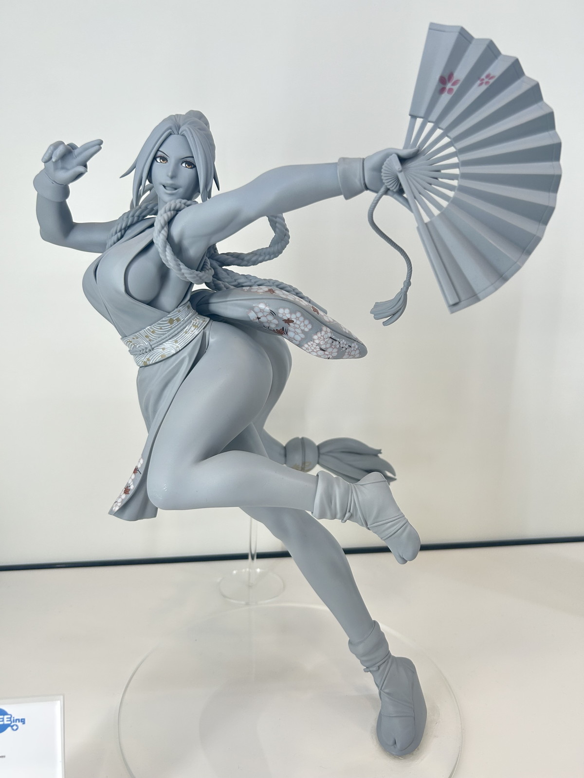 【スマイルフェス2025フォトレポート】「ネコぱら」ショコラ、バニラや「ダンジョン飯」ファリンなどのフィギュアを紹介！