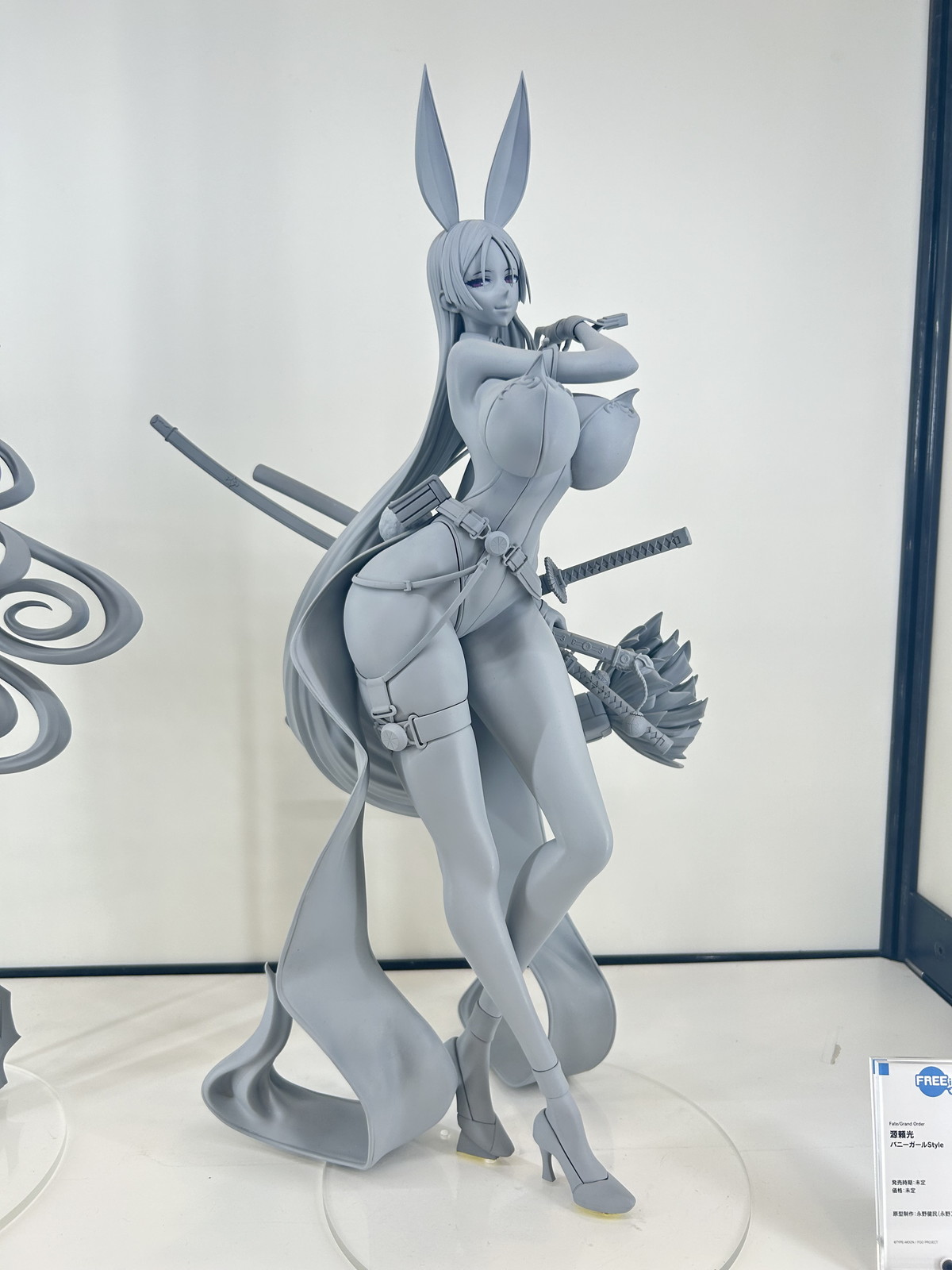 【スマイルフェス2025フォトレポート】「ネコぱら」ショコラ、バニラや「ダンジョン飯」ファリンなどのフィギュアを紹介！