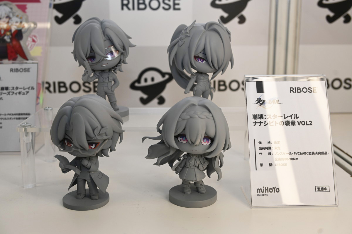 【ワンフェス2025夏フォトレポート】あみあみホビーキャンプブースから「勝利の女神:NIKKE」アニス、「生徒会にも穴はある!」陸奥こまろなどのフィギュアを紹介!