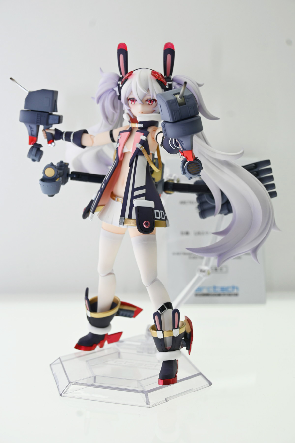 【ワンフェス2025夏フォトレポート】APEXTOYSブースから「魔女の旅々」イレイナ、「グリッドマン ユニバース」新条アカネ、海洋堂ブースから「初音ミク」などのフィギュアを紹介!