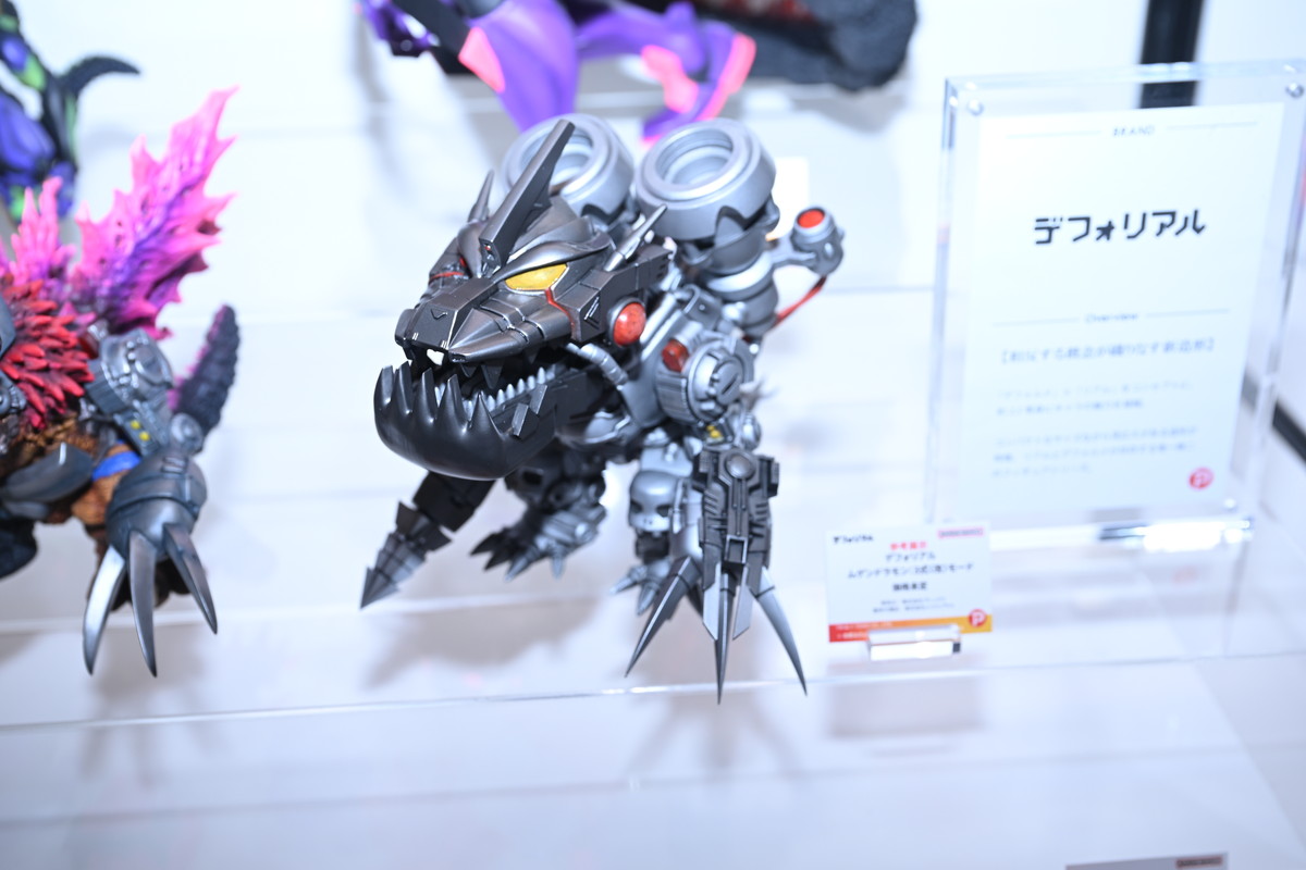【ワンフェス2025夏フォトレポート】ウェーブブースから「アイドルマスター シンデレラガールズ」高垣楓、X-PLUSブースから「勝利の女神:NIKKE」アリスなどのフィギュアを紹介!