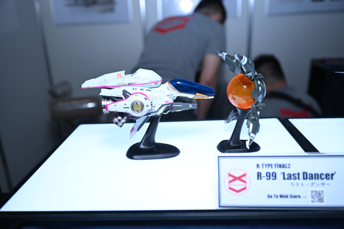 【ワンフェス2025夏フォトレポート】ウェーブブースから「アイドルマスター シンデレラガールズ」高垣楓、X-PLUSブースから「勝利の女神:NIKKE」アリスなどのフィギュアを紹介!