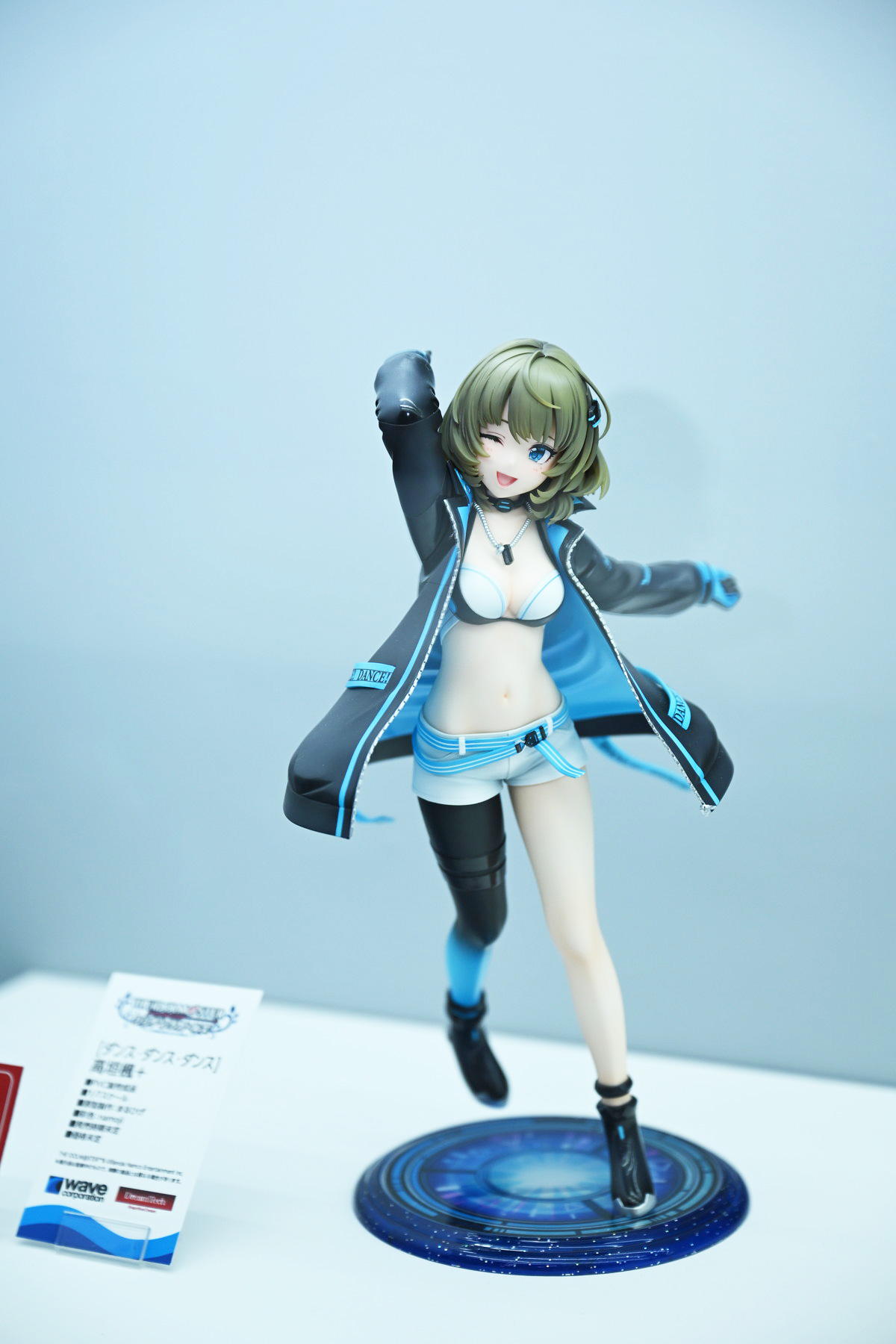 【ワンフェス2025夏フォトレポート】ウェーブブースから「アイドルマスター シンデレラガールズ」高垣楓、X-PLUSブースから「勝利の女神:NIKKE」アリスなどのフィギュアを紹介!