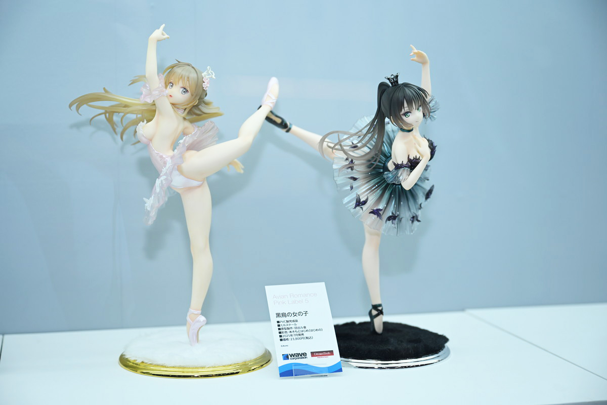 【ワンフェス2025夏フォトレポート】ウェーブブースから「アイドルマスター シンデレラガールズ」高垣楓、X-PLUSブースから「勝利の女神:NIKKE」アリスなどのフィギュアを紹介!