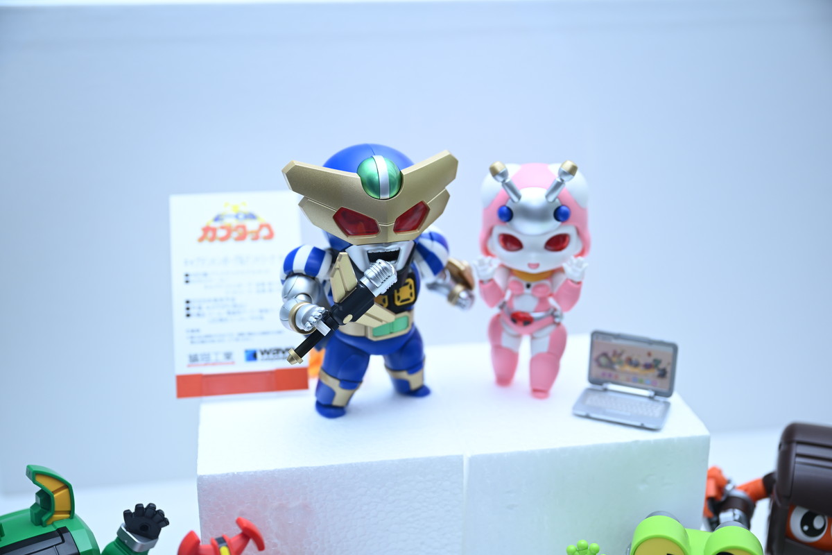 【ワンフェス2025夏フォトレポート】ウェーブブースから「アイドルマスター シンデレラガールズ」高垣楓、X-PLUSブースから「勝利の女神:NIKKE」アリスなどのフィギュアを紹介!