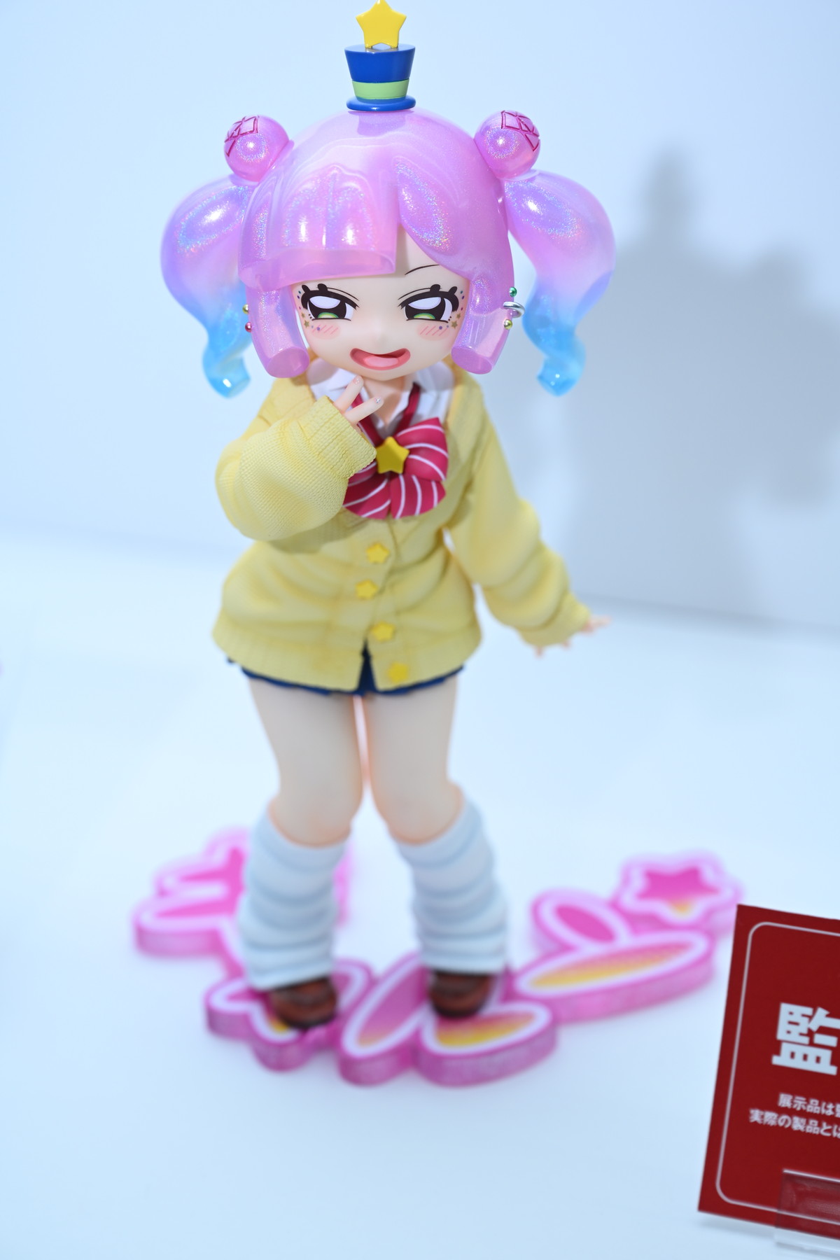 【ワンフェス2025夏フォトレポート】ウェーブブースから「アイドルマスター シンデレラガールズ」高垣楓、X-PLUSブースから「勝利の女神:NIKKE」アリスなどのフィギュアを紹介!