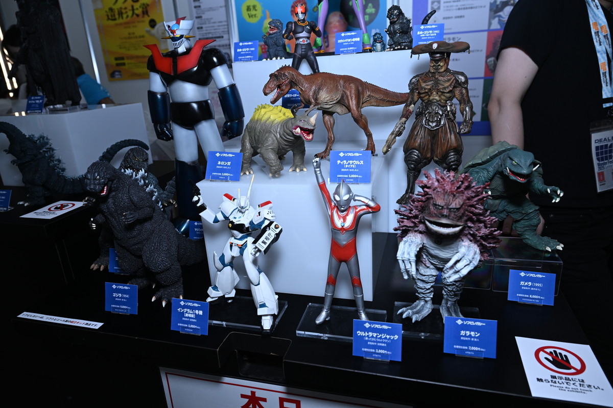 【ワンフェス2025夏フォトレポート】メディコス・エンタテインメントブースから「Fate/Grand Order」ドラコー、デザインココブースから「青春ブタ野郎はサンタクロースの夢を見ない」桜島麻衣などのフィギュアを紹介!