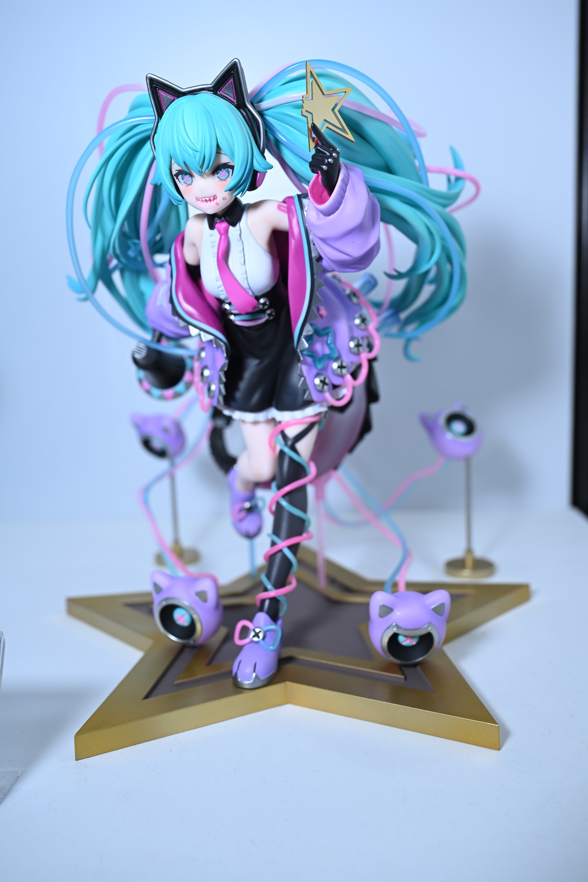【ワンフェス2025夏フォトレポート】タイトーブースから「学園アイドルマスター」篠澤広、マイルストンブースから「ぼっち・ざ・ろっく！」後藤ひとりなどのフィギュアを紹介！
