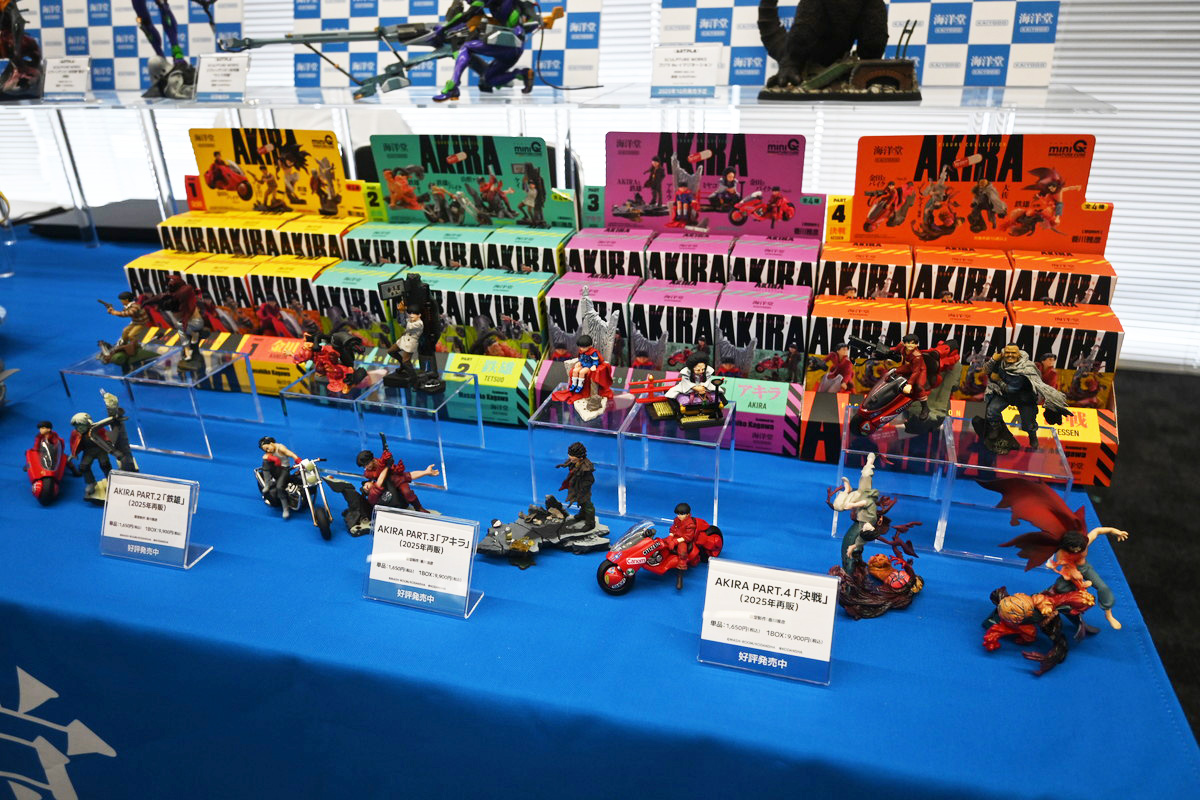 【ホビーメーカー合同展示商談会2025夏フォトレポート】「ウマ娘 プリティーダービー」カルストンライトオや「Fate/Grand Order」紫式部、「勝利の女神:NIKKE」ミハラなどのフィギュアを紹介!