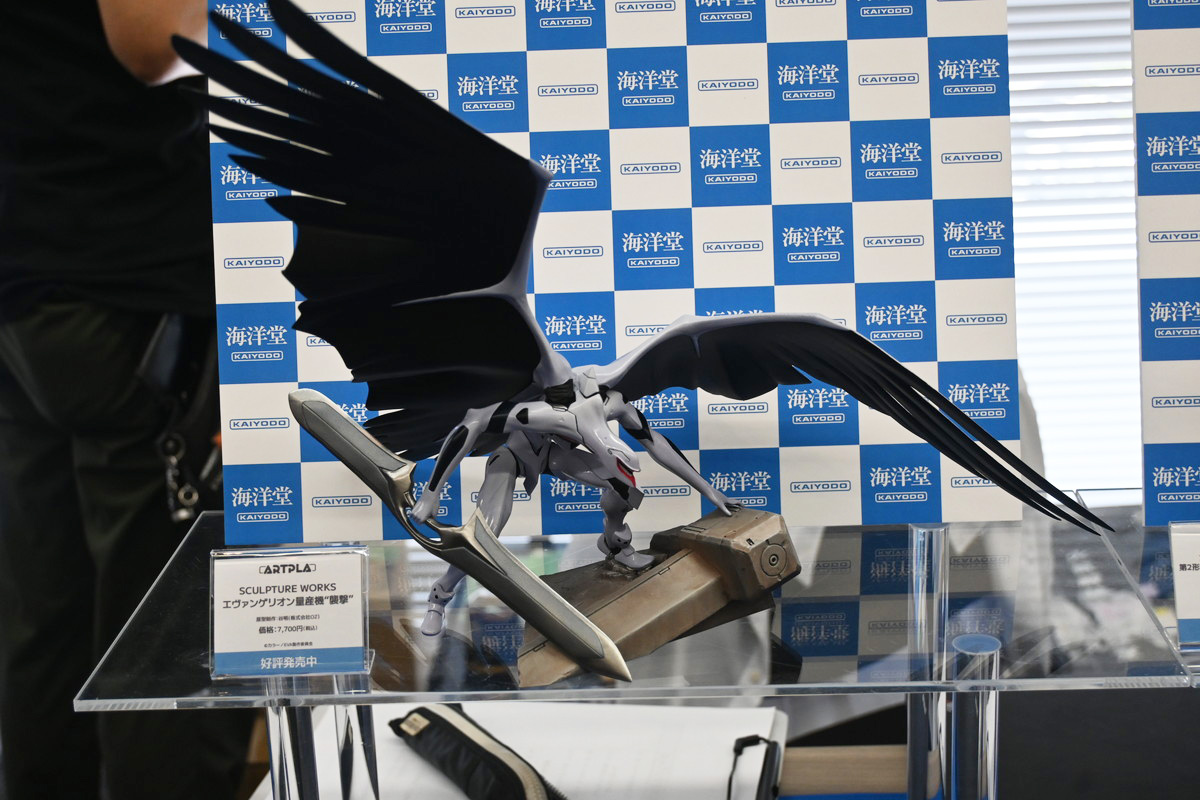 【ホビーメーカー合同展示商談会2025夏フォトレポート】「ウマ娘 プリティーダービー」カルストンライトオや「Fate/Grand Order」紫式部、「勝利の女神:NIKKE」ミハラなどのフィギュアを紹介!