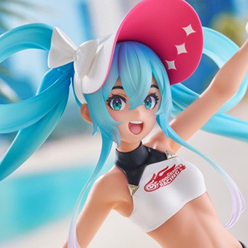 日焼けした夏らしい初音ミクをフリューがフィギュア化！8月上旬より「Trio-Try-iT Figure－レーシングミク 2024 Summer Holiday Ver. －」が登場！「レーシングミク 2025」のプライズも制作進行中